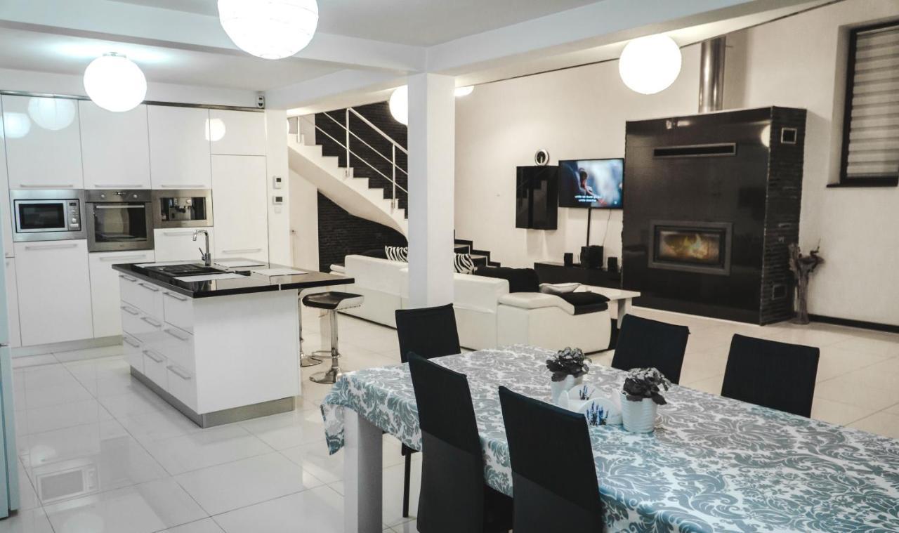 הוילה אלבה לוליה Vila Carolina Apulum מראה חיצוני תמונה